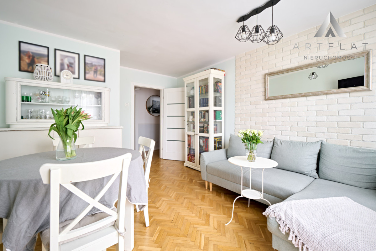 Gotowe do zamieszkania, 2 balkony, garaż