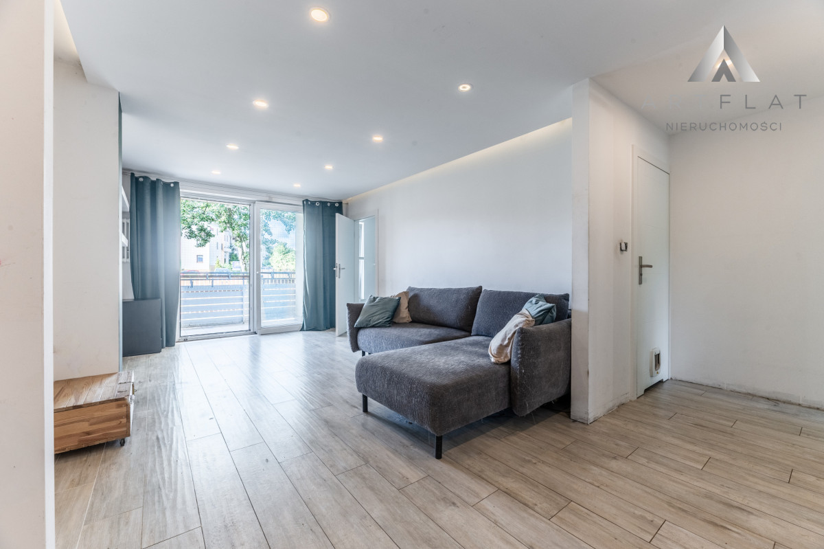 Mieszkanie bez barier, z dużym garażem – Jasień