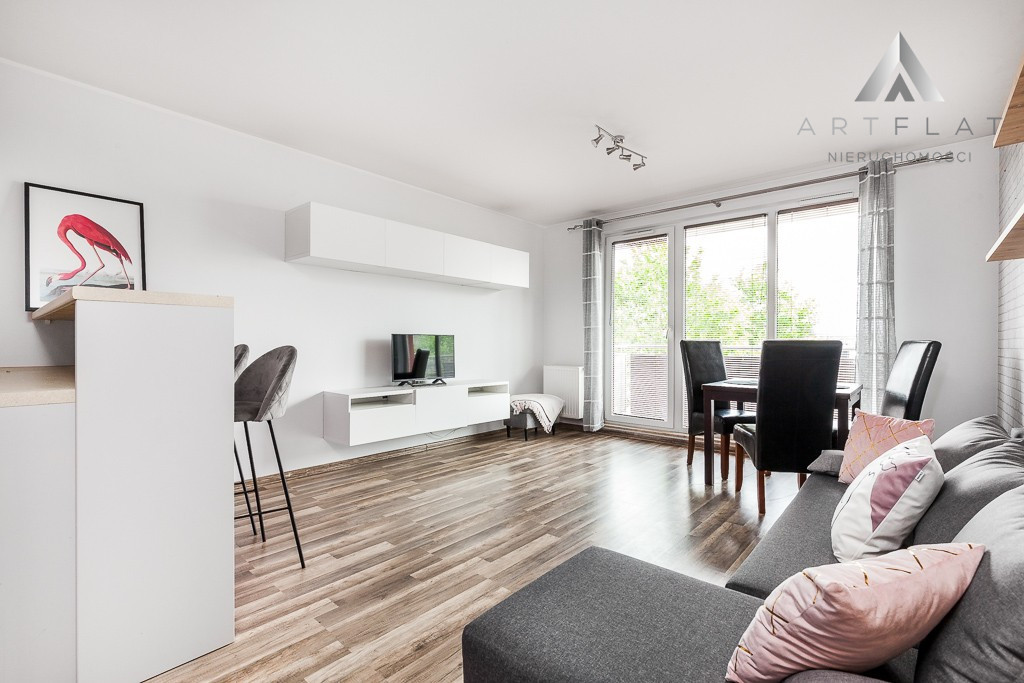 Nowoczesne mieszkanie po remoncie – Wiczlino Ogród